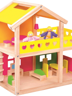 drevený domček pre bábiky